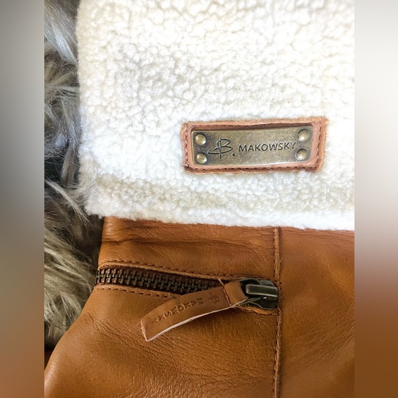 B. MAKOWSKY Camel Leather/Sheepskin ANKLE BOOTS - Picture 3 of 7